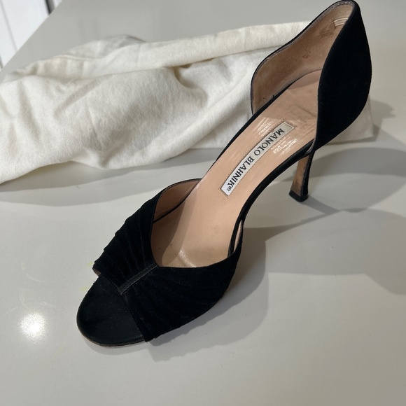 Shoes - Picture 2 of 3